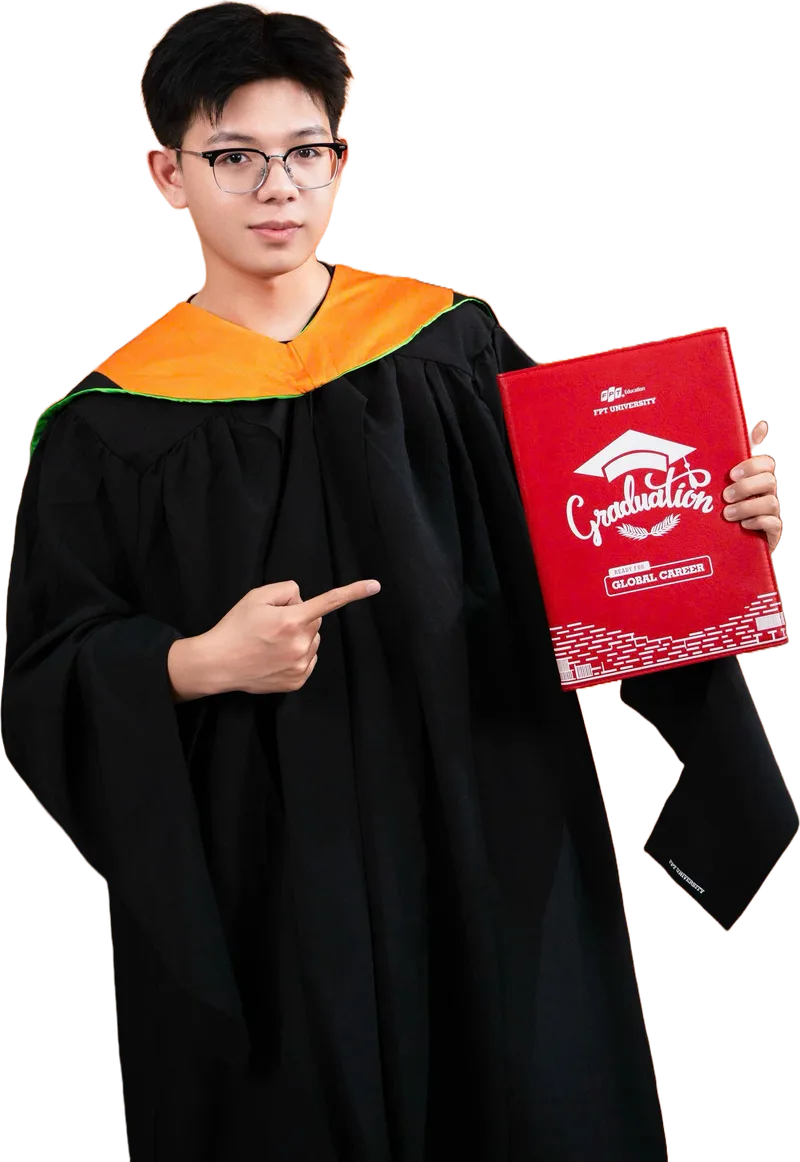 Đạt in a graduation gown holding the FPT University diploma